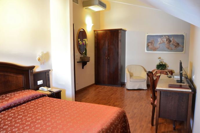 Imagen de la habitación del Hotel Corallo, Francavilla al Mare. Foto 10
