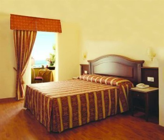 Imagen de la habitación del Hotel Corallo, Francavilla al Mare. Foto 11