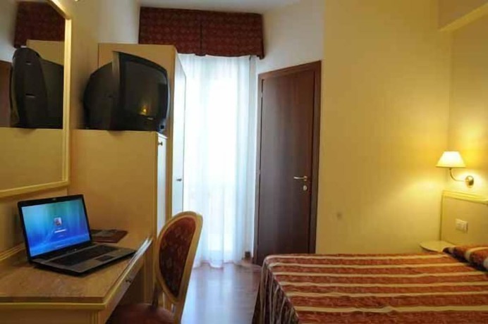 Imagen de la habitación del Hotel Corallo, Francavilla al Mare. Foto 12