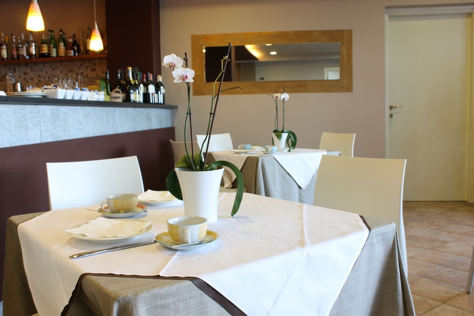 Imagen del bar/restaurante del Hotel Corallo, IMPERIA. Foto 3