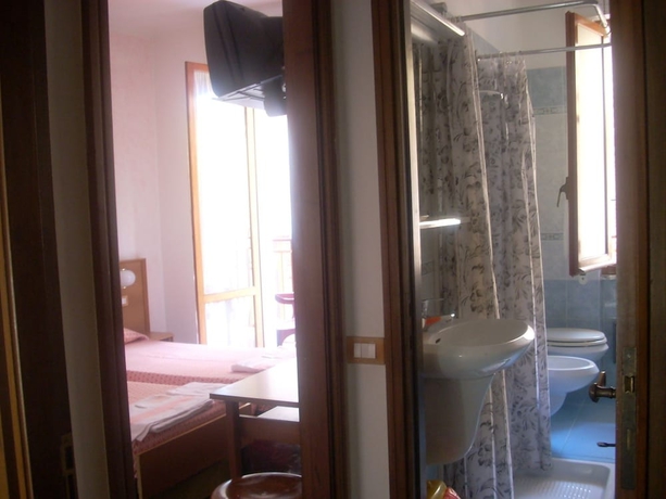 Imagen de la habitación del Hotel Corallo, Moneglia. Foto 8