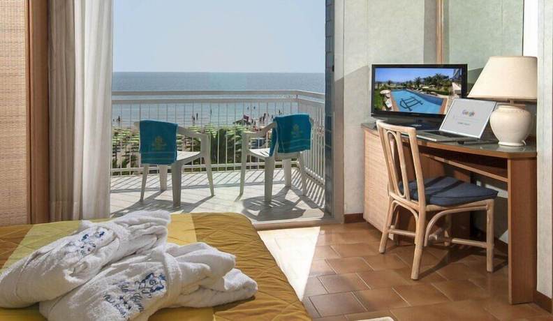 Imagen de la habitación del Hotel Corallo, Villa Rosa. Foto 11