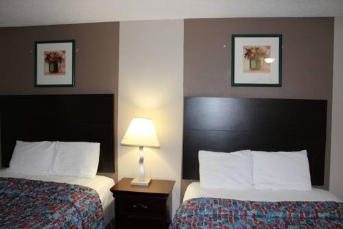 Imagen de la habitación del Hotel Coratel Inn and Suites Maple Grove. Foto 8