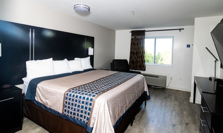 Imagen de la habitación del Hotel Coratel Inn and Suites by Jasper Inver Grove Heights. Foto 7