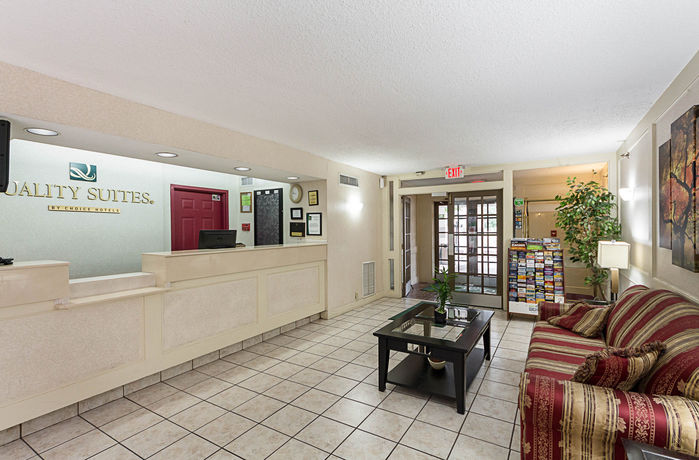 Imagen de la habitación del Hotel Coratel Plus Suites Wichita West Airport. Foto 7