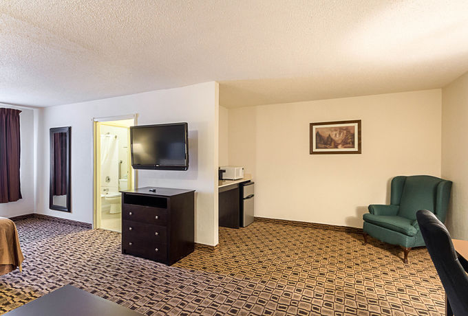 Imagen de los interiores del Hotel Coratel Plus Suites Wichita West Airport. Foto 15