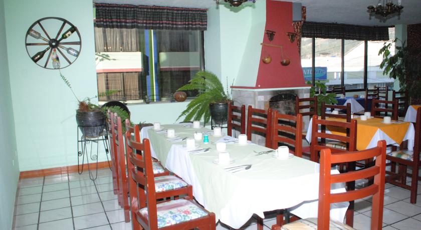 Imagen del bar/restaurante del Hotel Coraza. Foto 4