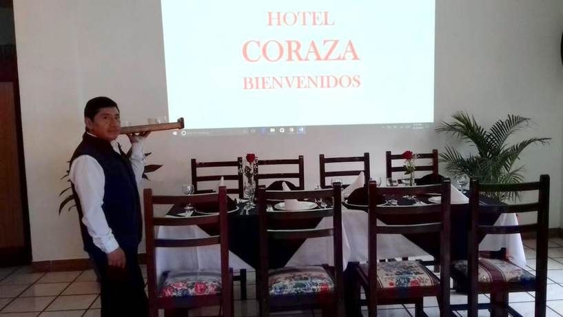 Imagen del bar/restaurante del Hotel Coraza. Foto 6