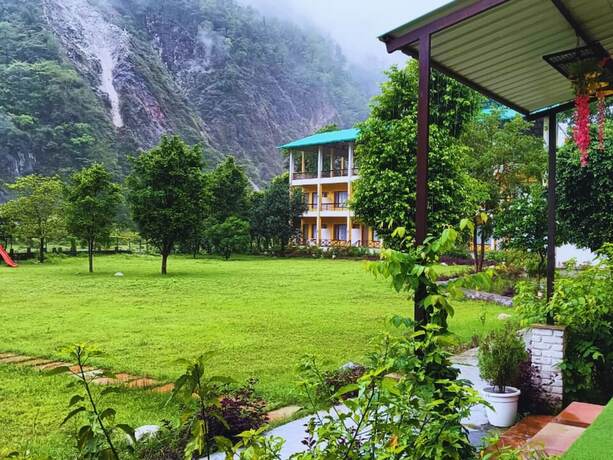 Imagen general del Hotel Corbett River Valley Resort. Foto 6