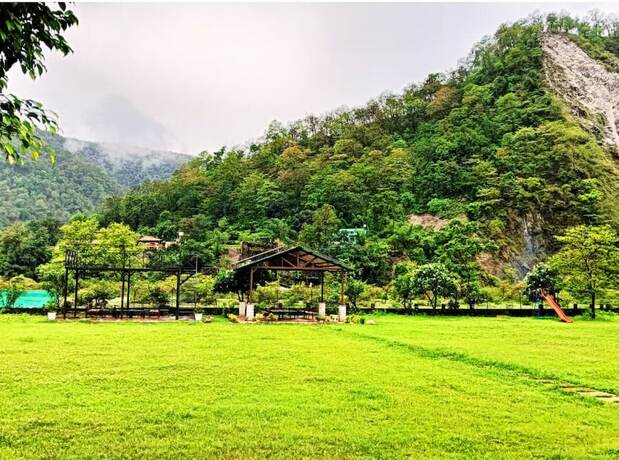 Imagen general del Hotel Corbett River Valley Resort. Foto 9