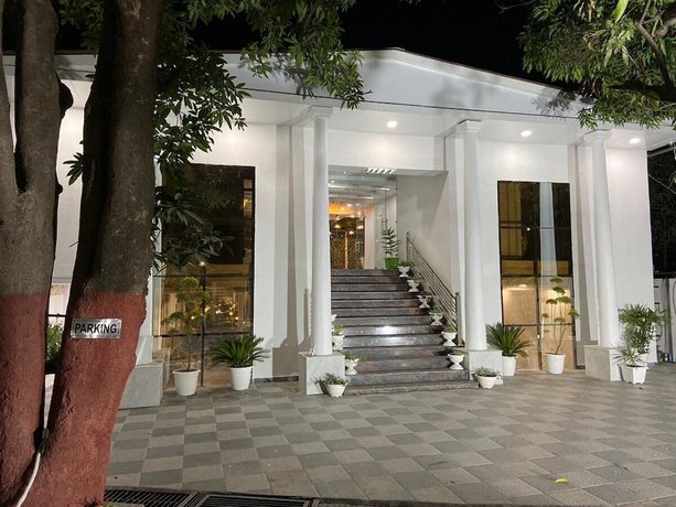 Imagen general del Hotel Corbett Treff. Foto 1