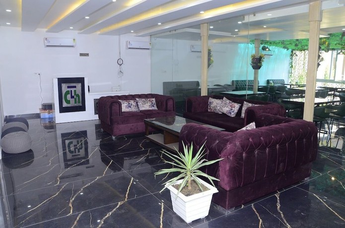 Imagen de los interiores del Hotel Corbett Treff. Foto 18
