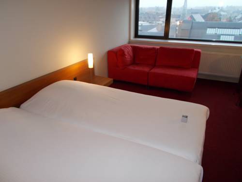 Imagen de la habitación del Hotel Corbie Lommel. Foto 7
