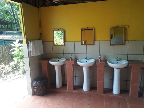 Imagen de los interiores del Hotel Corcovado Adventures Tent Camp. Foto 12