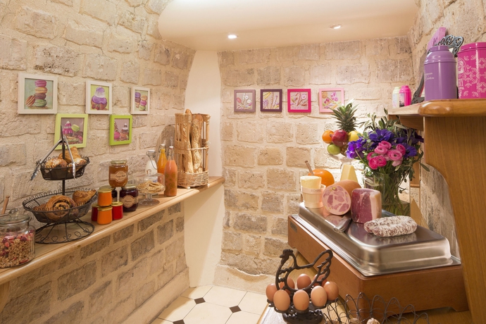 Imagen del bar/restaurante del Hotel Cordelia. Foto 4