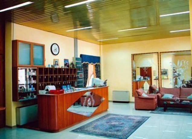 Imagen de los interiores del Hotel Cordial, Comiso. Foto 20