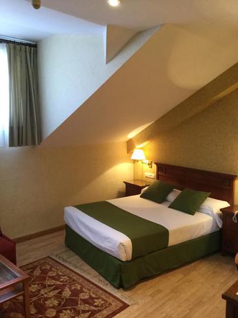 Imagen de la habitación del Hotel Cordón. Foto 8