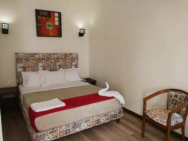 Imagen de la habitación del Hotel Cordoba Suits. Foto 15