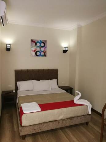 Imagen general del Hotel Cordoba Suits. Foto 4