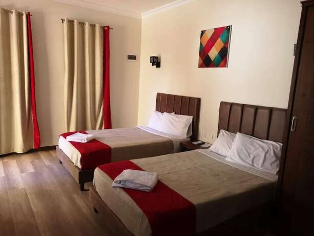 Imagen general del Hotel Cordoba Suits. Foto 10