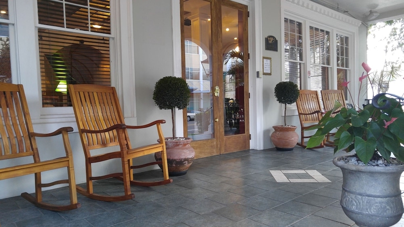 Imagen de los exteriores del Hotel Cordova Inn. Foto 13