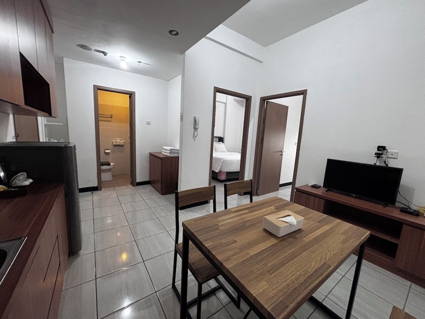 Imagen de la habitación del Hotel Cordova Suites. Foto 6