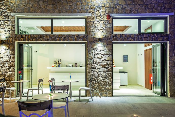 Imagen de los interiores del Hotel Core Polychrono. Foto 20