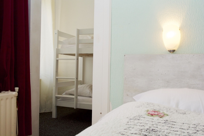 Imagen de la habitación del Hotel Corel. Foto 5