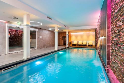 Imagen de la piscina del Hotel Corendon Amsterdam New-West, a Tribute Portfolio. Foto 9