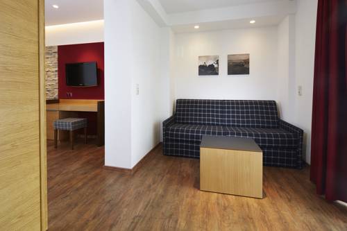 Imagen de la habitación del Hotel Cores. Foto 14