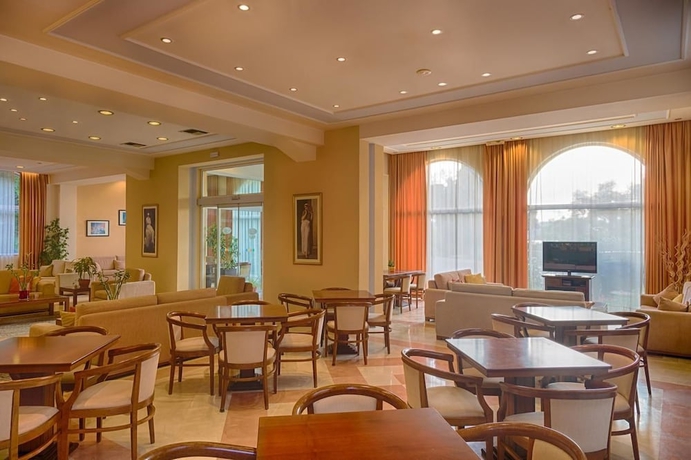 Imagen de los interiores del Hotel Corfu Hellinis. Foto 8