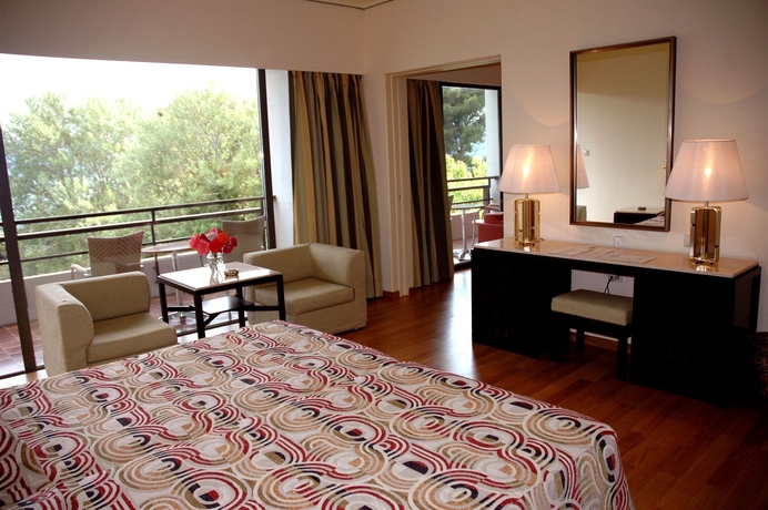 Imagen de la habitación del Hotel Corfu Holiday Palace. Foto 7