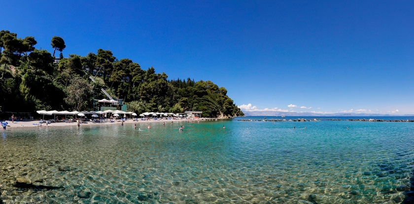 Imagen de los exteriores del Hotel Corfu Holiday Palace. Foto 14