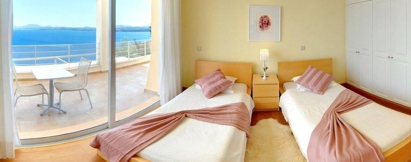 Imagen de la habitación del Hotel Corfu Luxury Villas, Kato Agios Markos. Foto 2