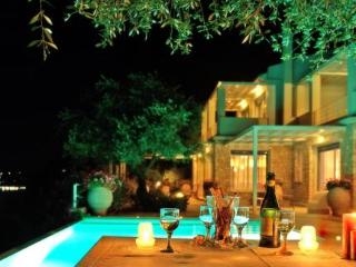 Imagen general del Hotel Corfu Luxury Villas, Pirgi. Foto 13