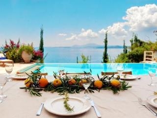 Imagen general del Hotel Corfu Luxury Villas, Pirgi. Foto 21