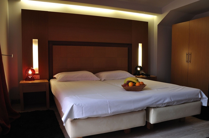 Imagen de la habitación del Hotel Corfu Mare. Foto 11