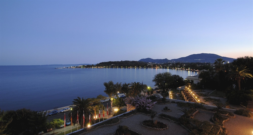 Imagen de los exteriores del Hotel Corfu Palace. Foto 3