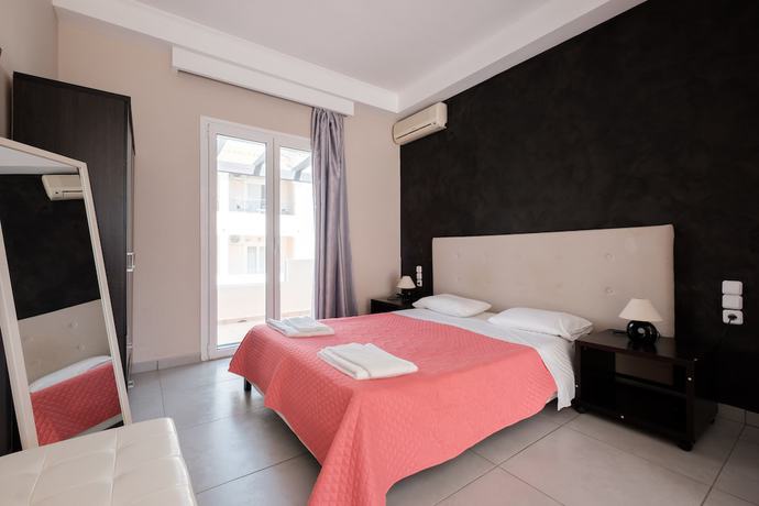 Imagen de la habitación del Hotel Corfu Palmar. Foto 13