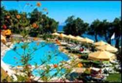 Imagen de la habitación del Hotel Corfu Village. Foto 2