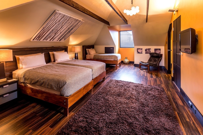 Imagen de la habitación del Hotel Corinda Contemporary. Foto 7