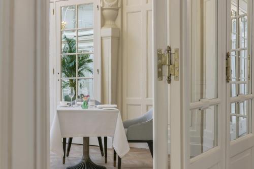 Imagen general del Hotel Corinthia Grand Hotel Astoria Brussels. Foto 10