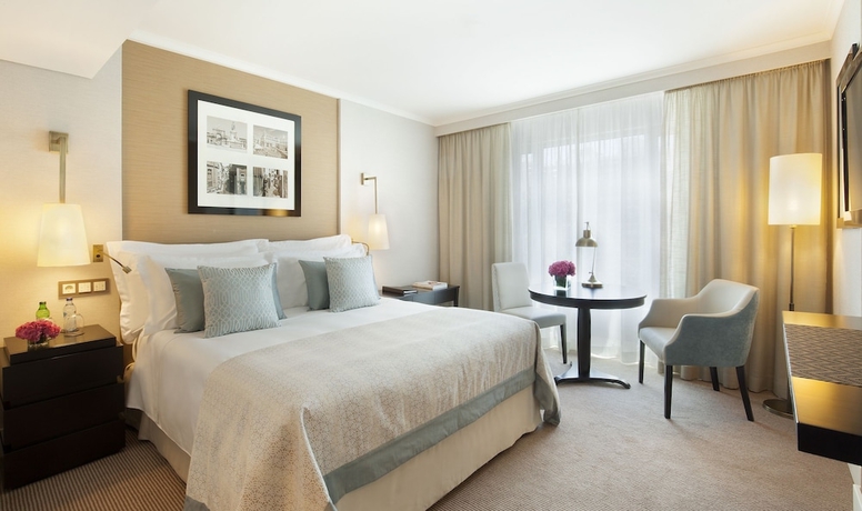 Imagen de la habitación del Hotel Corinthia Lisbon. Foto 2