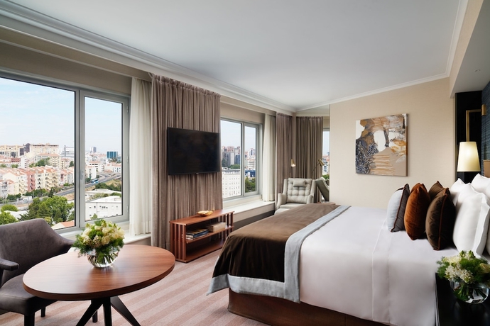 Imagen de la habitación del Hotel Corinthia Lisbon. Foto 7