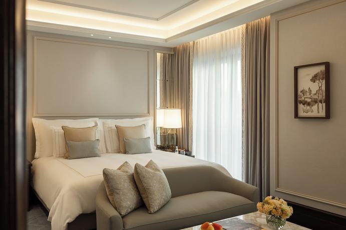 Imagen de la habitación del Hotel Corinthia Rome. Foto 8