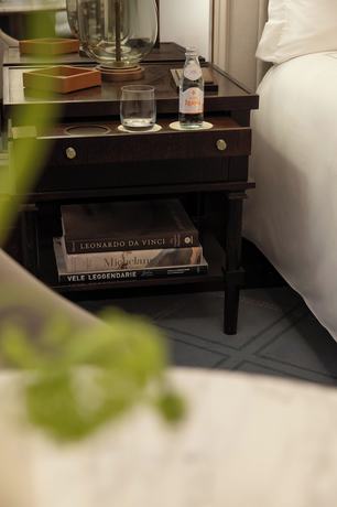 Imagen de la habitación del Hotel Corinthia Rome. Foto 11