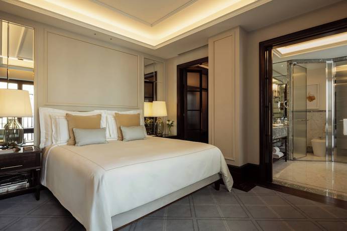 Imagen de la habitación del Hotel Corinthia Rome. Foto 15