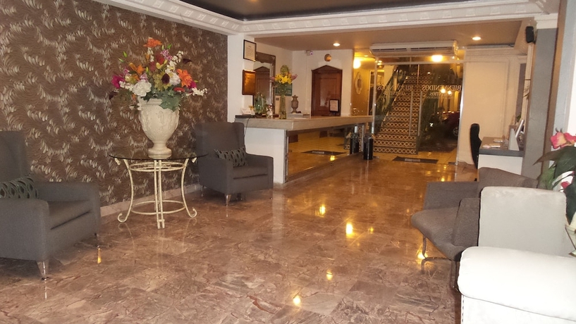 Imagen general del Hotel Corintios. Foto 1