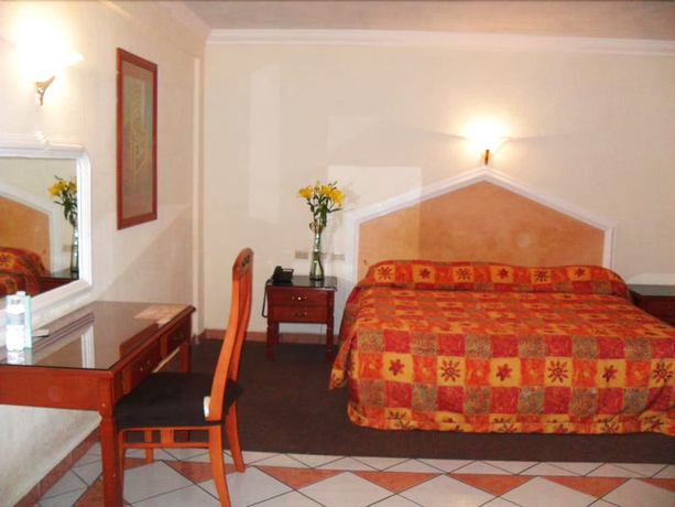 Imagen de la habitación del Hotel Corintios. Foto 11