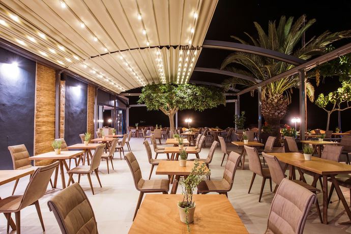 Imagen del bar/restaurante del Hotel Corissia Princess. Foto 4